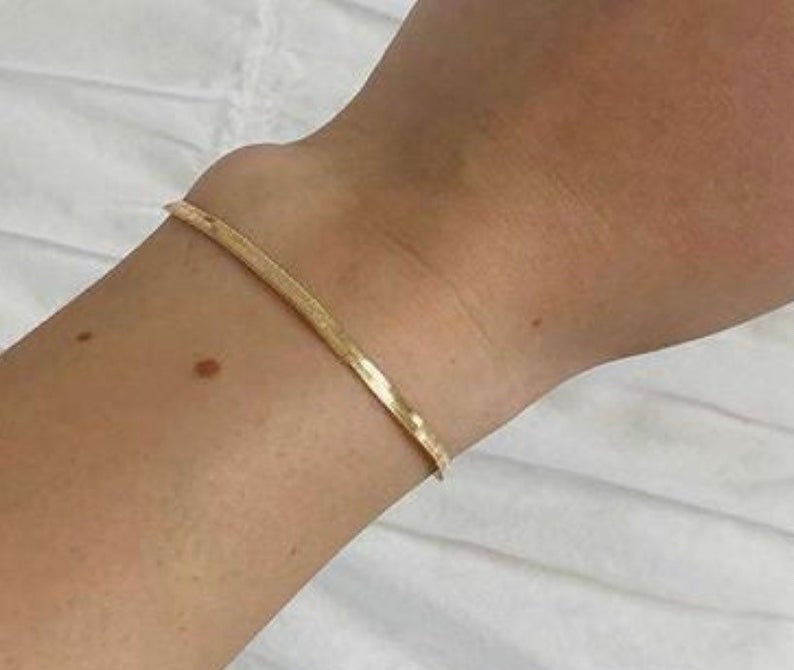Gold flat chain bracelet 