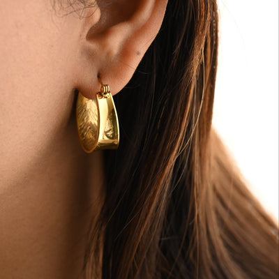 Chunky gold hoops