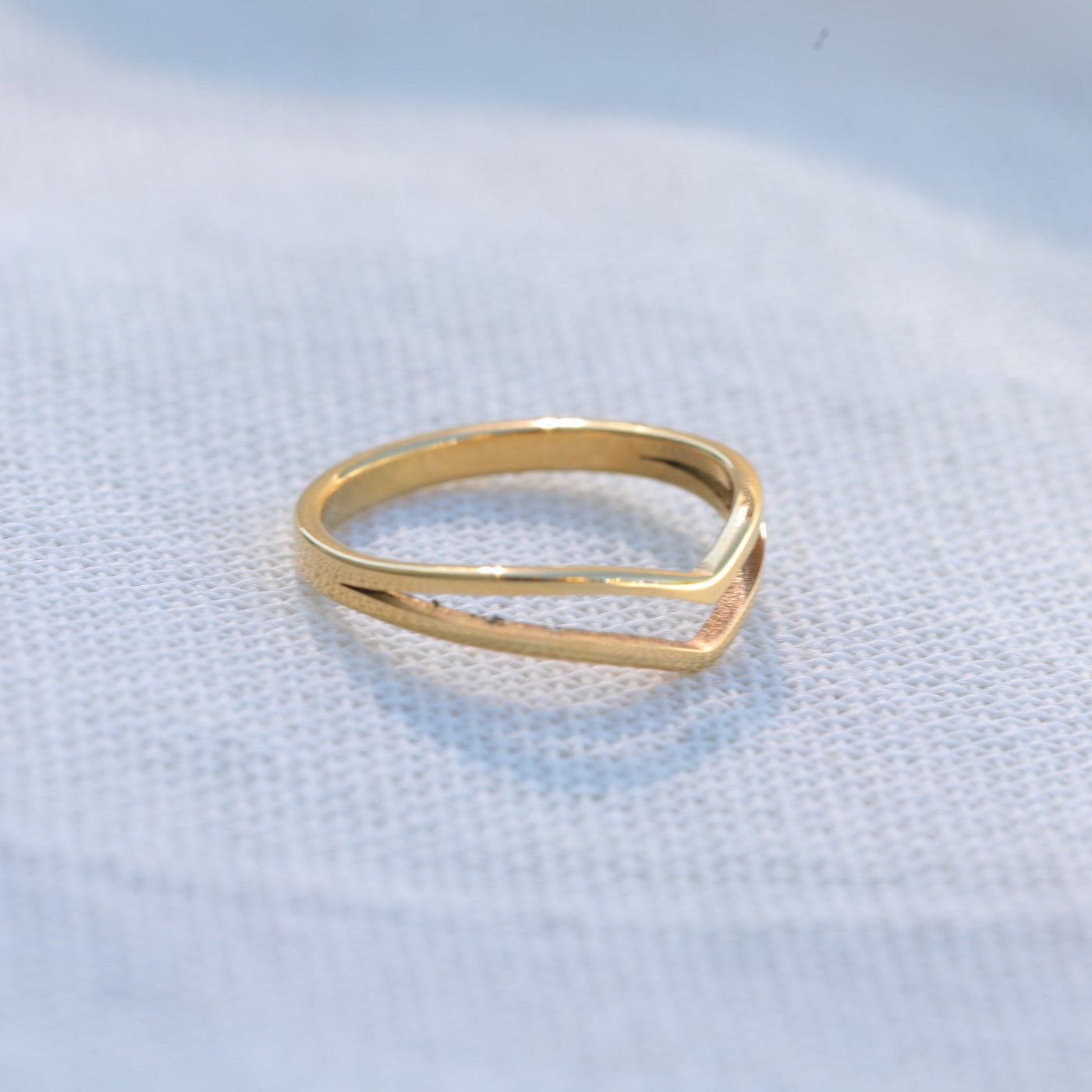 18K Gold-Filled Arrow Band Ring