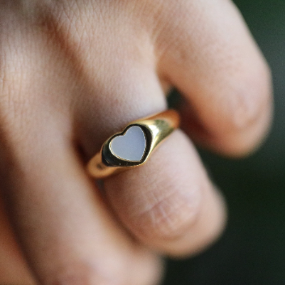 Heart Ring with White shell