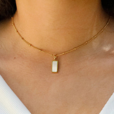 18K Gold Filled Natural Shell Pendant Necklace