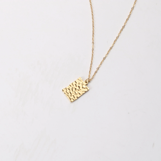 18k Gold Filled Hammered Pendant Necklace 