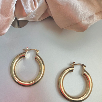     Gold thick hoops