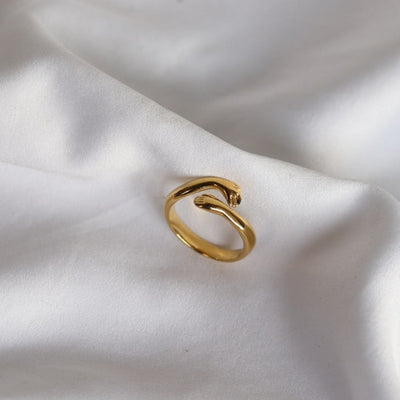 18k Gold-Filled Hug Ring