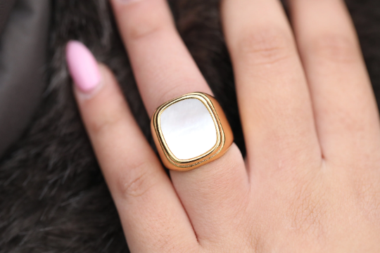 yellow gold filled shell ring