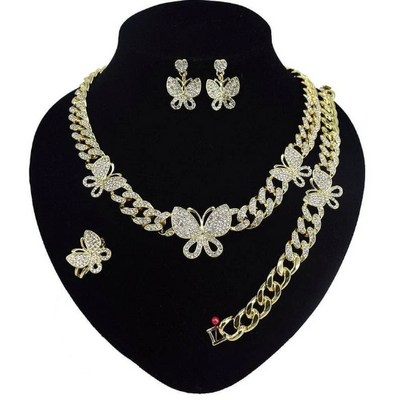 Butterfly XO necklace set 