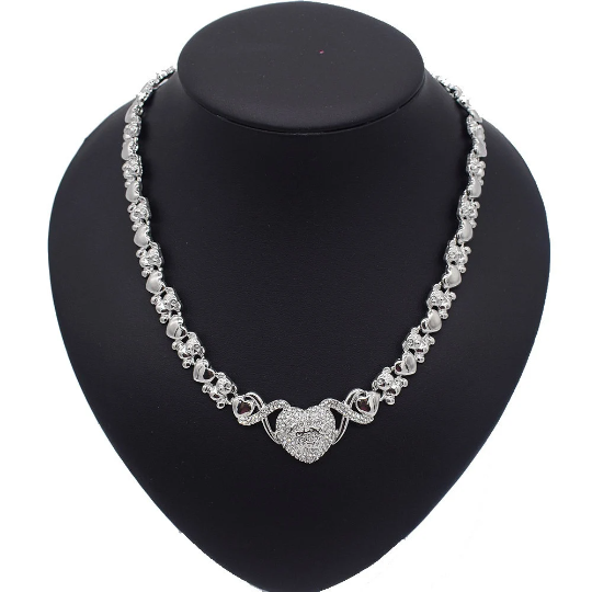 Silver necklace set 