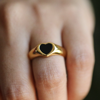 Heart Shell Ring | Black Agate Heart Ring |