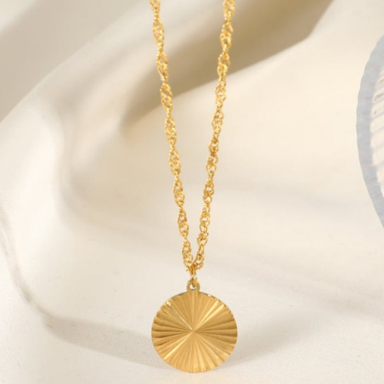 Shop online from our collections round pendant necklace 