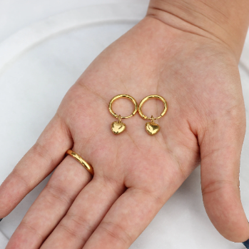 heart huggie earrings gold