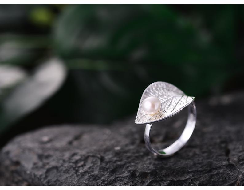 silver Freshwater Pearl Leaf Ring