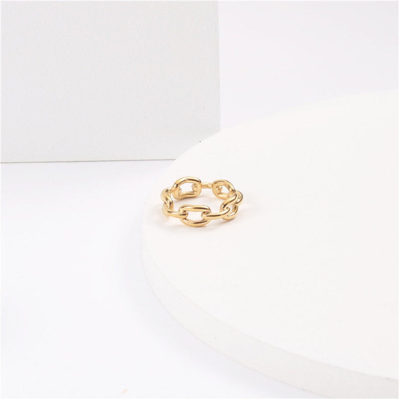 18k Gold Link Chain Ring for women