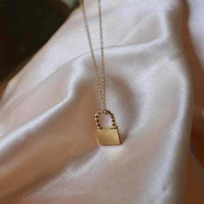 Gold Link Chain Necklace with Pendant