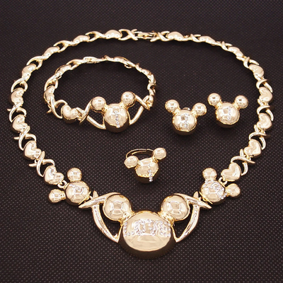 18k Gold Xo Jewelry Set