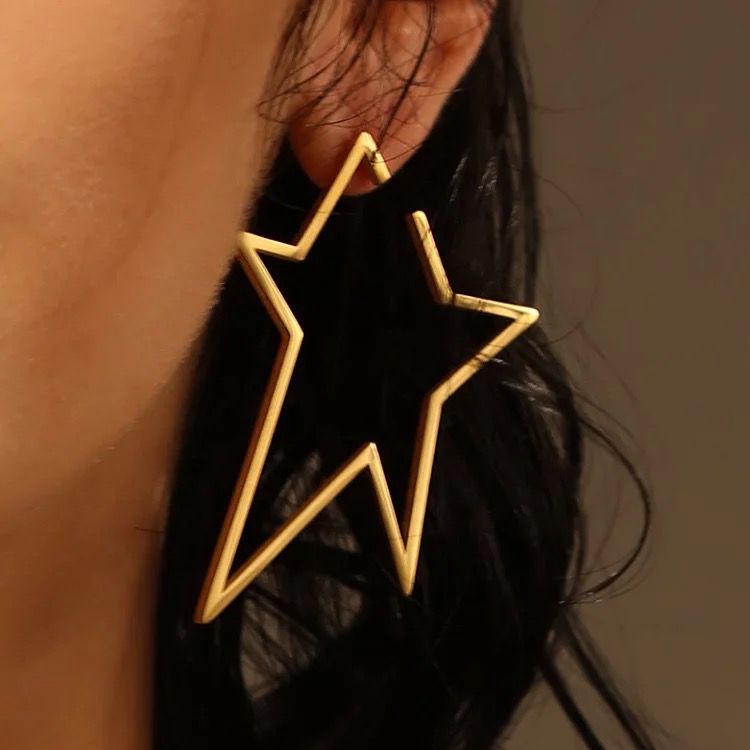 Online Big Star Hoop Earrings.