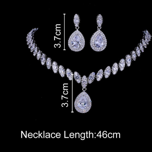 Necklace length 46cm