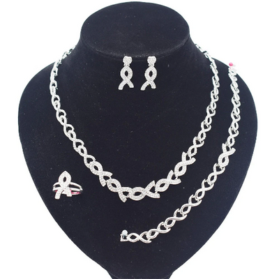 Xo Silver Necklace Set